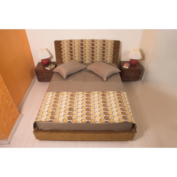 κρεβάτι-Ταπετσαριες Σαλονιων - Ντυμένο κρεβάτι με μαξιλάρα στο κεφαλάρι. Μεγάλη ποικιλία υφασμάτων. Δυνατότητα επιλογής διάστασης. Δυνατότητα προσαρμογής αποθηκευτικού.
